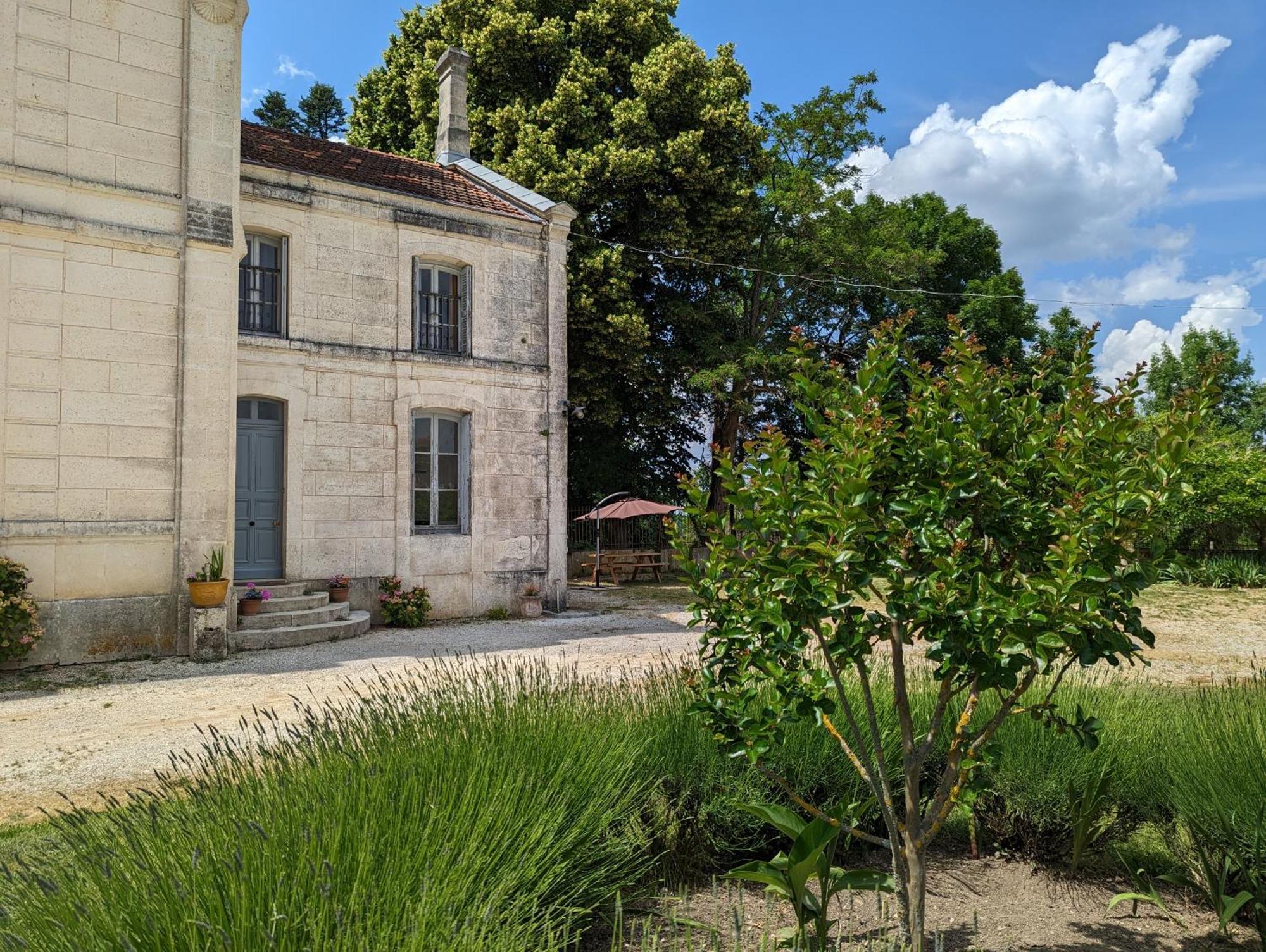 Bed and Breakfast Domaine Du Faure Chadurie Экстерьер фото